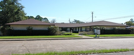 The Courtyard in Lynn Haven, FL - Building Photo - Building Photo