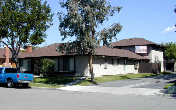 The Lewis Building in Tustin, CA - Building Photo