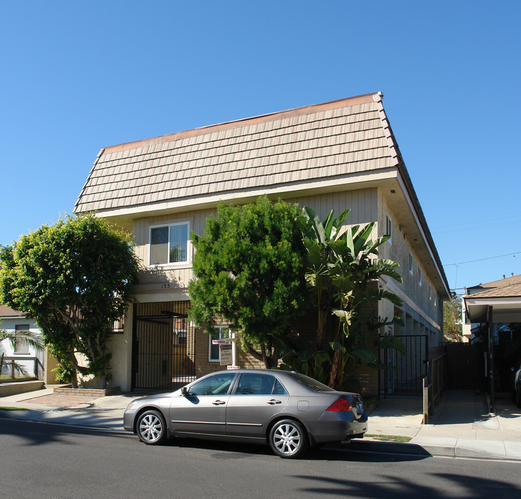 133 10th St in Seal Beach, CA - Building Photo