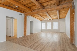 1960 E Ambush St, Unit B in Pahrump, NV - Building Photo - Building Photo