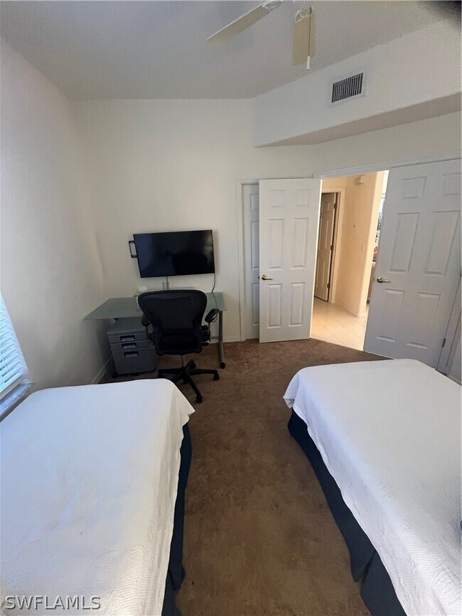 8824 Ventura Way in Naples, FL - Building Photo - Building Photo