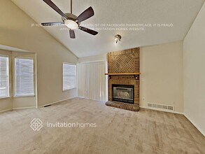 7736 Halleys Dr in Littleton, CO - Building Photo - Building Photo