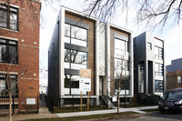 2912 W Lyndale St in Chicago, IL - Building Photo - Building Photo