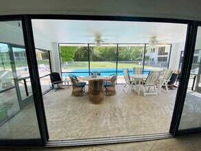 711 Springer Dr, Unit #3 in Lake Wales, FL - Foto de edificio - Building Photo