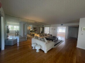 5750 Fairway Park Ct in Boynton Beach, FL - Building Photo - Building Photo