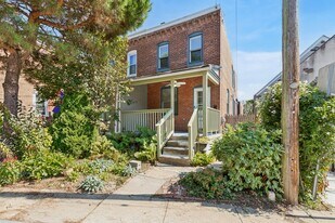 155 Sheldon Ln in Ardmore, PA - Building Photo