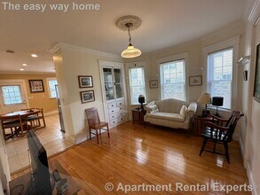 32 Walnut St in Arlington, MA - Building Photo - Building Photo