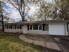 774 Fox River Rd in Valparaiso, IN - Building Photo