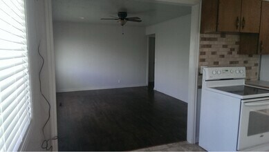 205 500 E in Heber City, UT - Foto de edificio - Building Photo