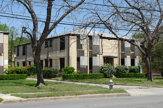 Enfield Heights Apartments in Austin, TX - Building Photo - Building Photo