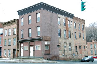 350 Congress St in Troy, NY - Foto de edificio - Building Photo