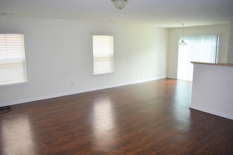 10 Millie Ln in Port Wentworth, GA - Building Photo - Building Photo