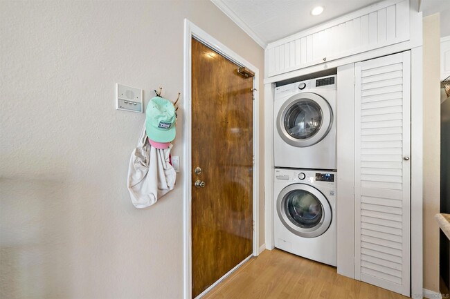2950 Broadway, Unit 24 in San Diego, CA - Building Photo - Building Photo