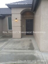 13616 Ashton Wood Ct in Bakersfield, CA - Building Photo - Building Photo