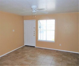 3203 Toledo Dr-Unit -A in Killeen, TX - Foto de edificio - Building Photo