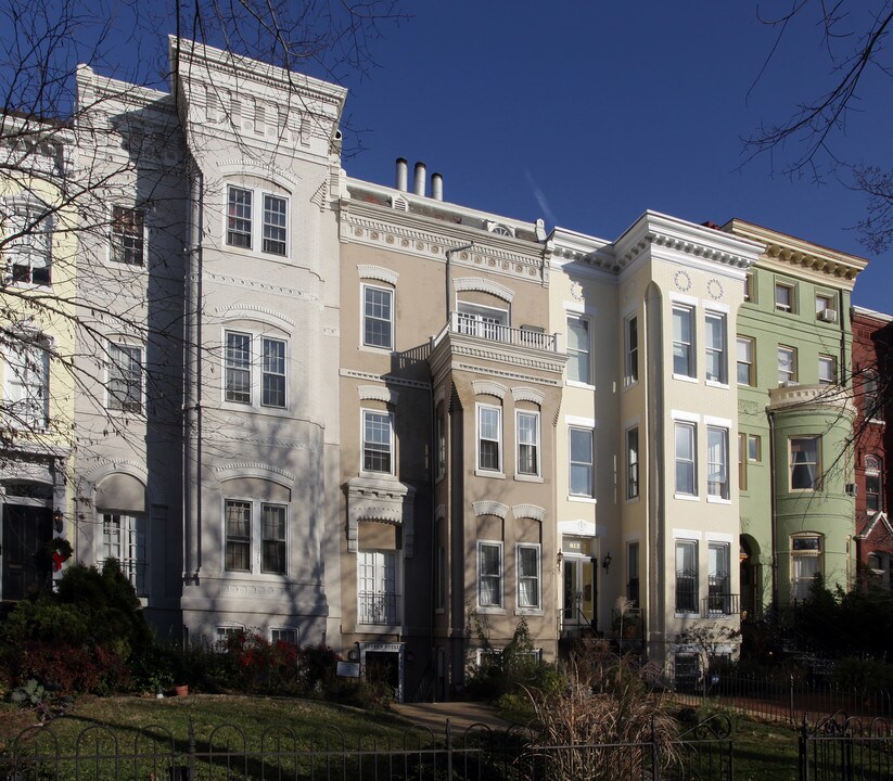 610 E Capitol St NE in Washington, DC - Building Photo