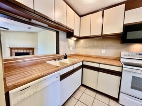 800 W Collins St, Unit 0206 in Denton, TX - Building Photo - Building Photo