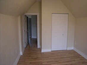 244 S St Clair St, Unit 3 in Pittsburgh, PA - Building Photo - Building Photo