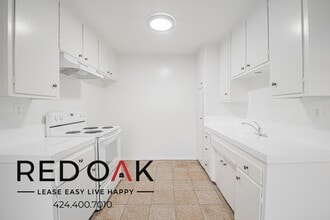 9254 Palm St in Bellflower, CA - Building Photo - Building Photo