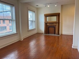 692 N High St in Columbus, OH - Building Photo