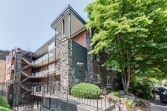 Hardwood Floors, UW University District, W in Seattle, WA - Building Photo - Building Photo