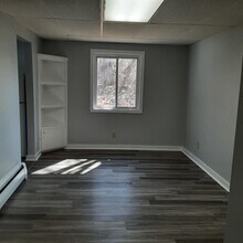 10 Parsons St in Colebrook, NH - Building Photo - Building Photo