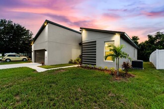 1178 Sabine Ln in Poinciana, FL - Building Photo - Building Photo