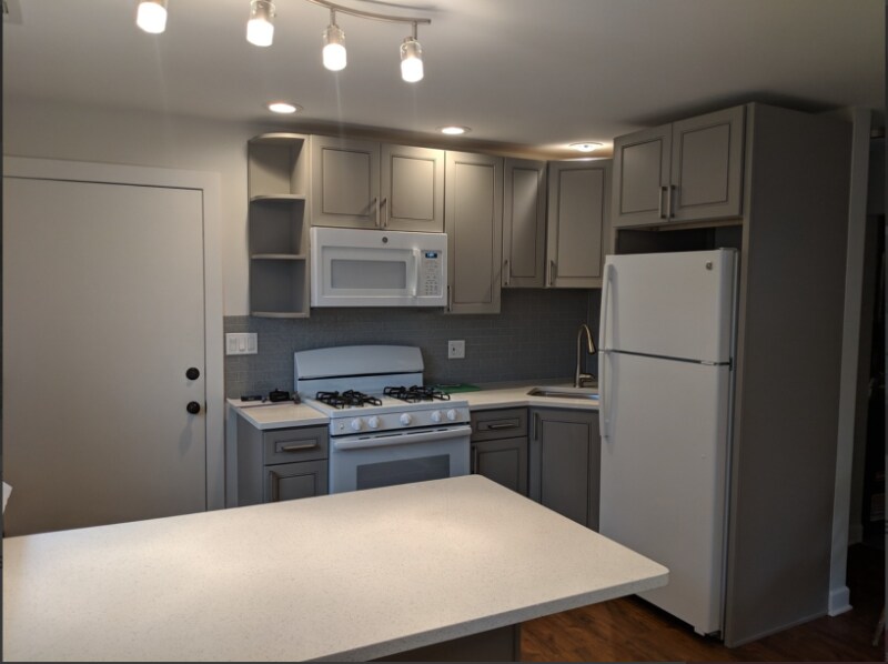 3143 S Halsted St, Unit 2nd FL Rear in Chicago, IL - Building Photo