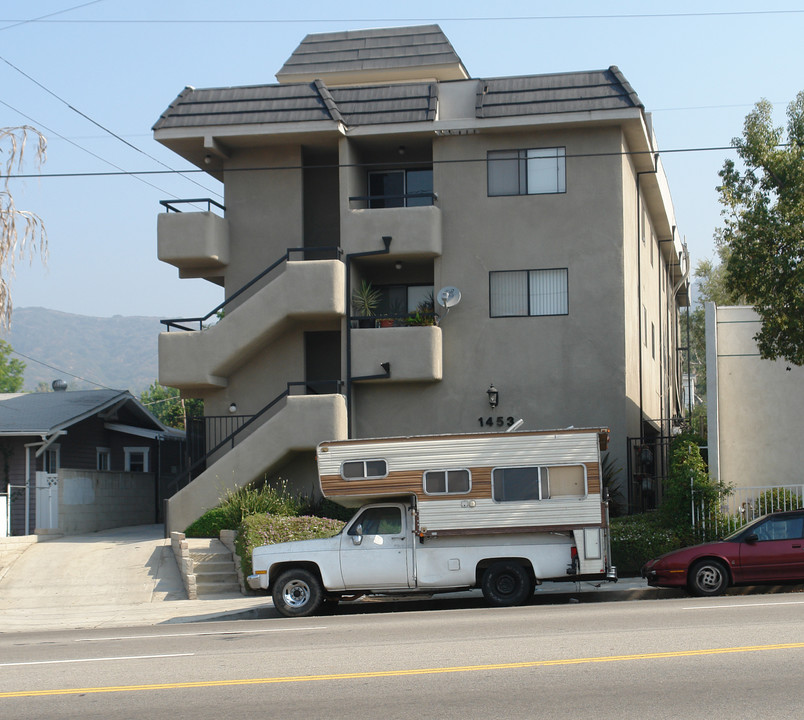 1453 Colorado Blvd in Los Angeles, CA - Building Photo