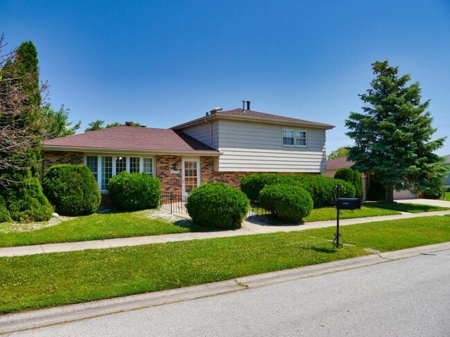 property at 10137 Mansfield Ave