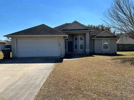 602 Wild Grape Dr in St. Marys, GA - Building Photo