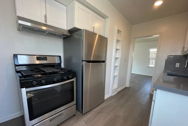 1629 S Wooster St in Los Angeles, CA - Building Photo - Building Photo