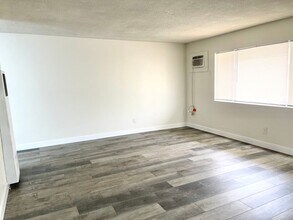 319 S Alessandro St in Hemet, CA - Building Photo - Building Photo