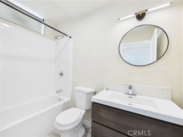 8457 Langdon Ave in Los Angeles, CA - Building Photo - Building Photo