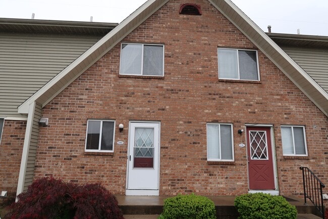 property at 140 Carriage Ln SW