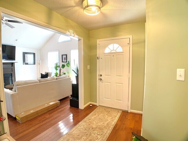 221 Sherwood Hills Dr in Clarksville, TN - Building Photo - Building Photo