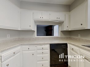 1720 Trabert Way in Sparks, NV - Building Photo - Building Photo