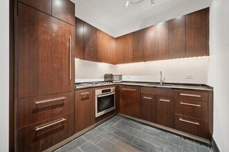 40 Broad St in New York, NY - Building Photo - Building Photo