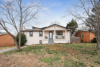 528 Continental Dr in Nashville, TN - Building Photo - Building Photo