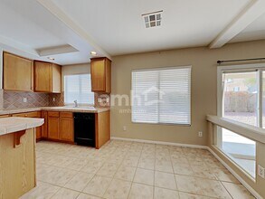 10805 Osage Winter St in Henderson, NV - Building Photo - Building Photo