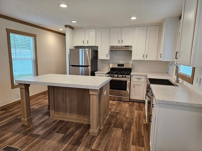 2101 SW 38th St in Lawton, OK - Building Photo - Building Photo