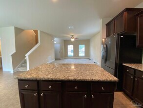 2486 Redford Dr in Gonzalez, FL - Building Photo - Building Photo