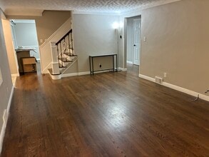 146 Westward Ho Dr in Pittsburgh, PA - Building Photo - Building Photo