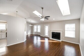8442 Sugartree Dr in Jacksonville, FL - Building Photo - Building Photo