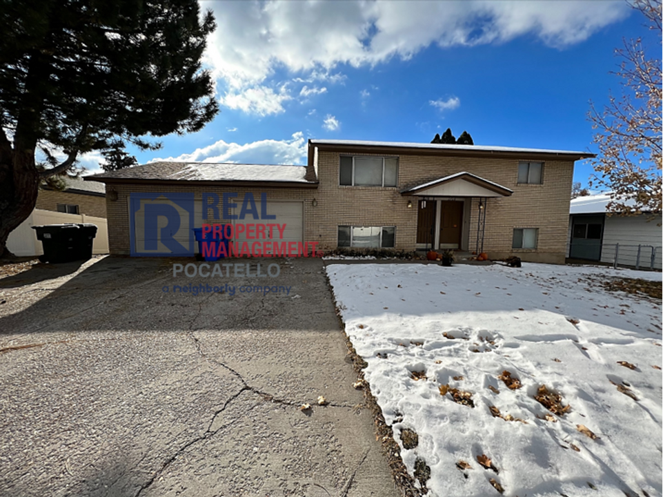 1720-1722 S Fairway Dr in Pocatello, ID - Building Photo