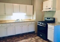 303 Northwood St photo'