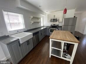 106 S Walnut St in Kennett Square, PA - Foto de edificio - Building Photo