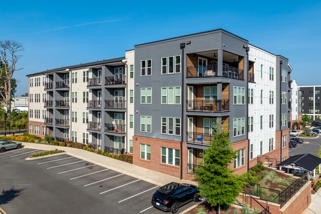 Miller and York in Charlotte, NC - Foto de edificio - Building Photo