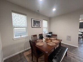 Beautiful Bothell Home! in Bothell, WA - Building Photo - Building Photo