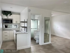 443 Hendricks Isle in Fort Lauderdale, FL - Foto de edificio - Building Photo